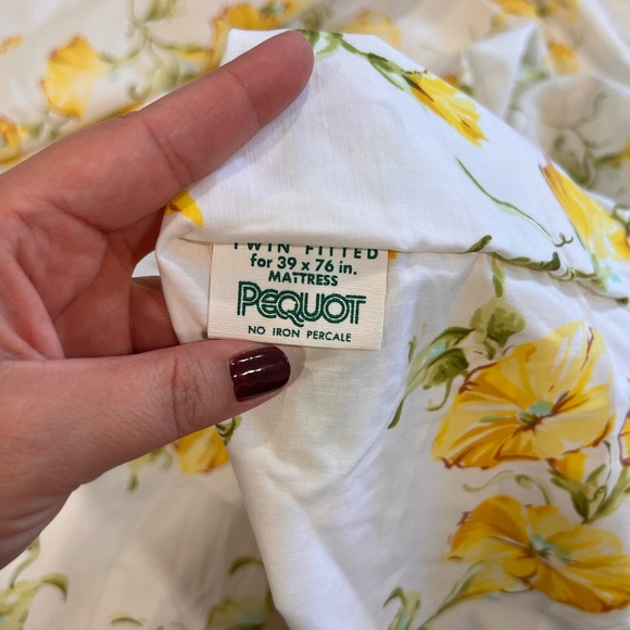 Vintage 70's Pequot "Morning Glory" Fitted Twin Sheet Golden Flower Print - Picture 4 of 5